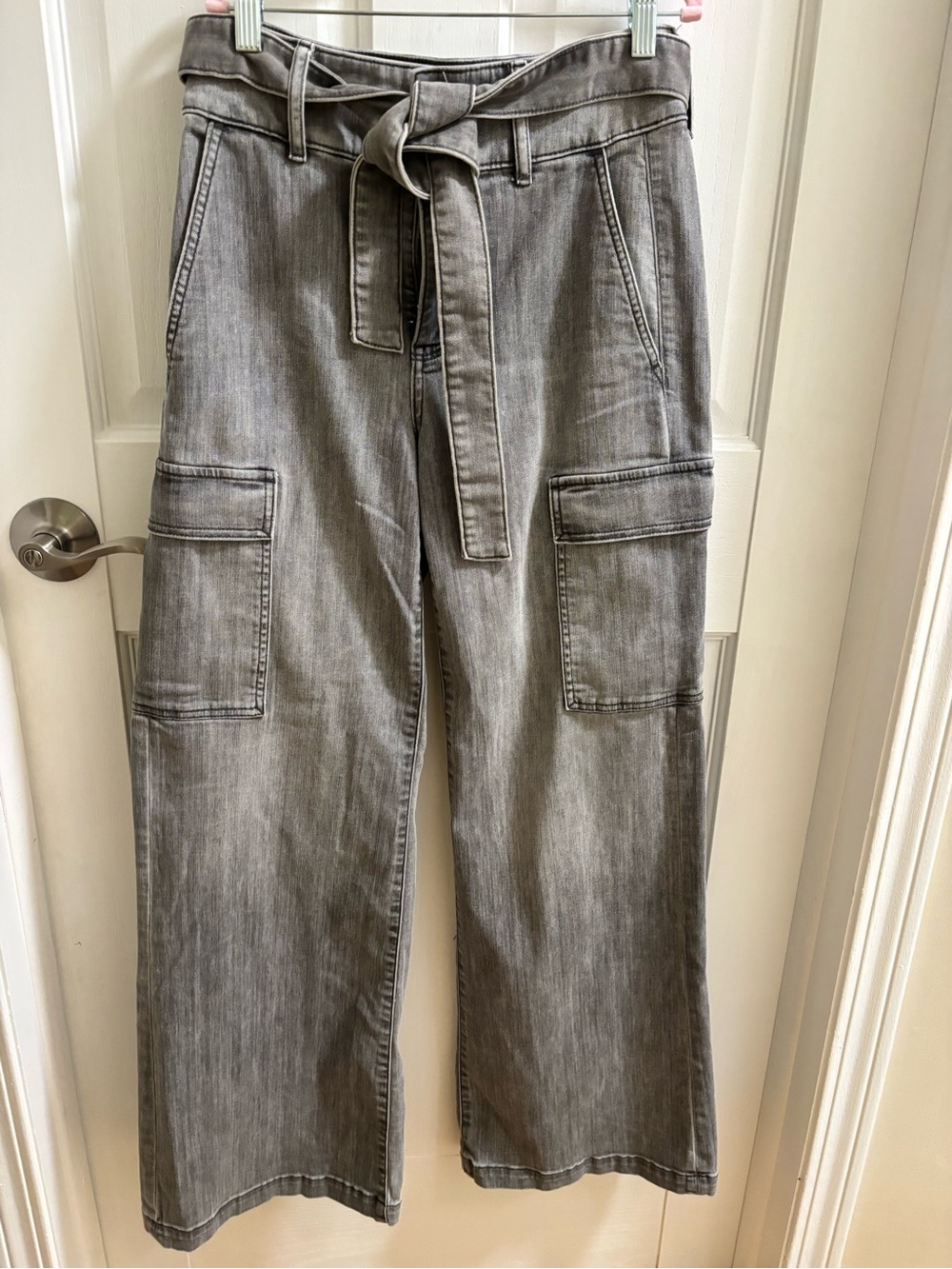 WHBM Gray Wide-Leg Jeans w/belt size 4 Extra High Rise 72% Cotton